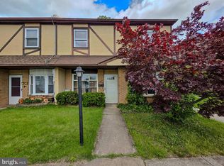 1217 Suzann Dr, Warrington, PA 18976