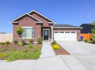 2176 La Vona Ave, Clovis, CA 93619