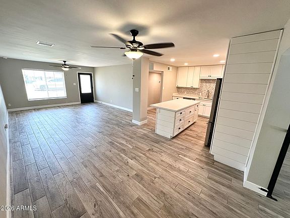 5th image of 2220 E HEATHERBRAE Drive