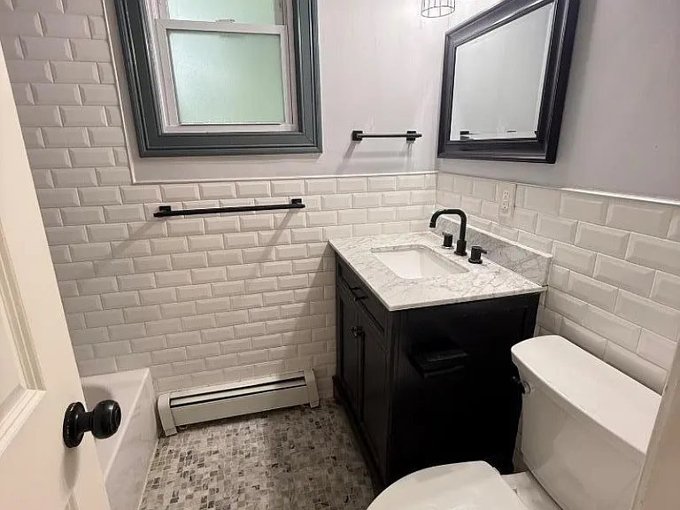 405 E 3rd Ave — Photo 8