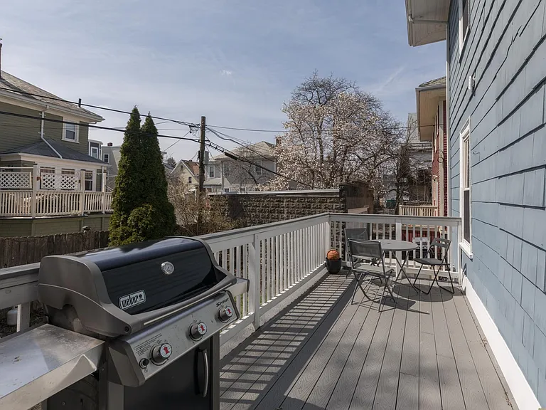 143 E Cottage St #1 — Photo 18