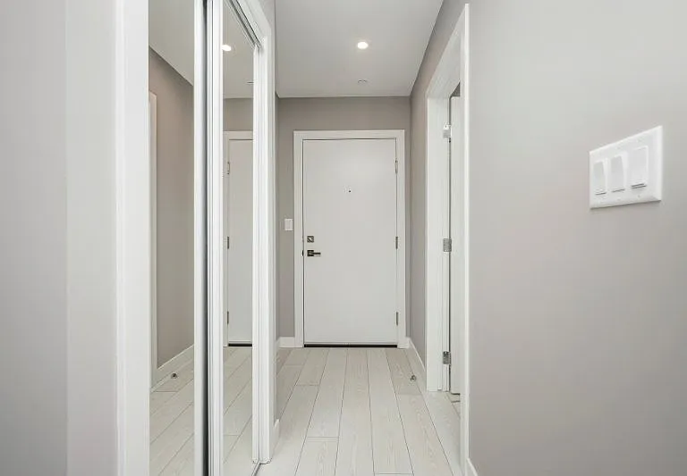 310 15th Ave SW #106 — Photo 10