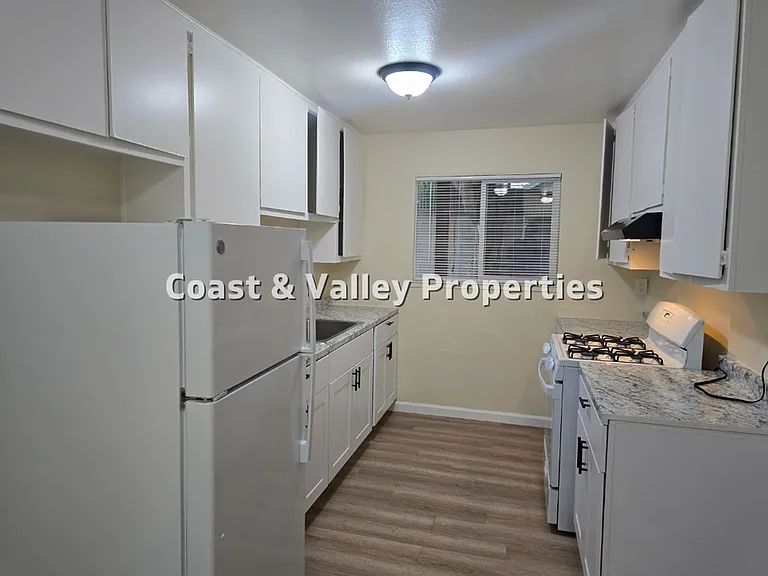 315 Ellis St — Photo 2