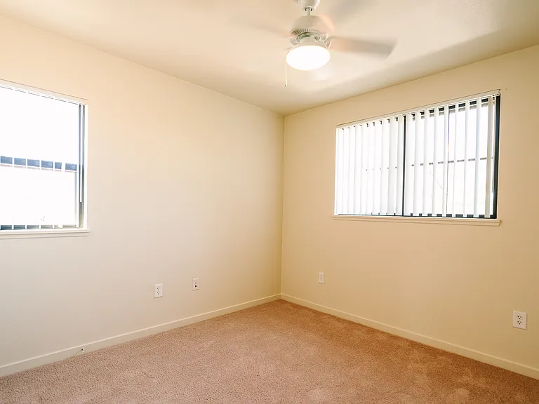 Soaring Heights Davis Monthan Air Force Base Housing — Photo 16