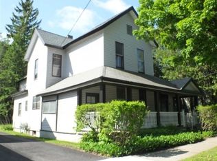 182 Lake Ave, Saratoga Springs, NY 12866