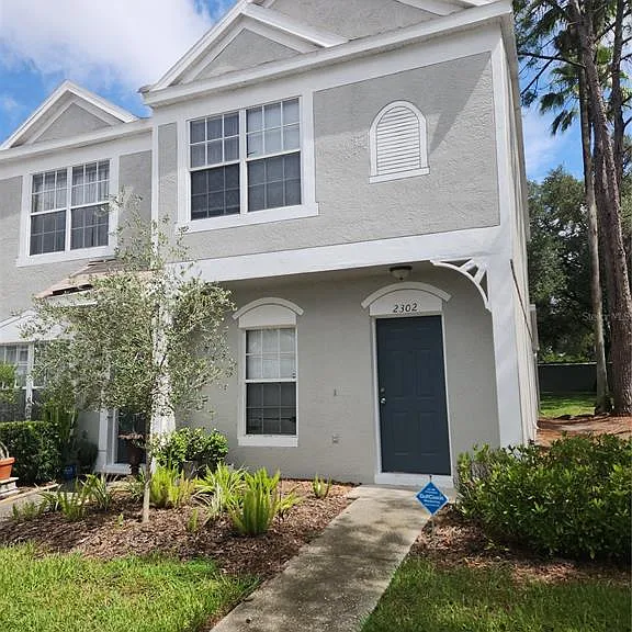2302 Lake Woodberry Cir — Photo 2