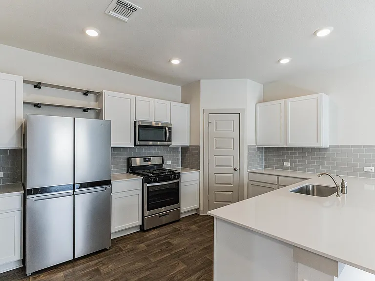 217 Greens Bayou Trl — Photo 13