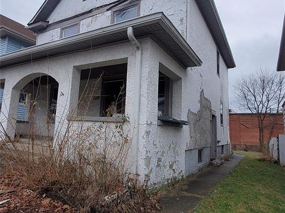2nd image of 655 Saint Nicholas Ave