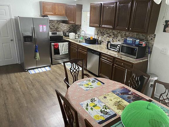 3rd image of 2945 Rhythm St