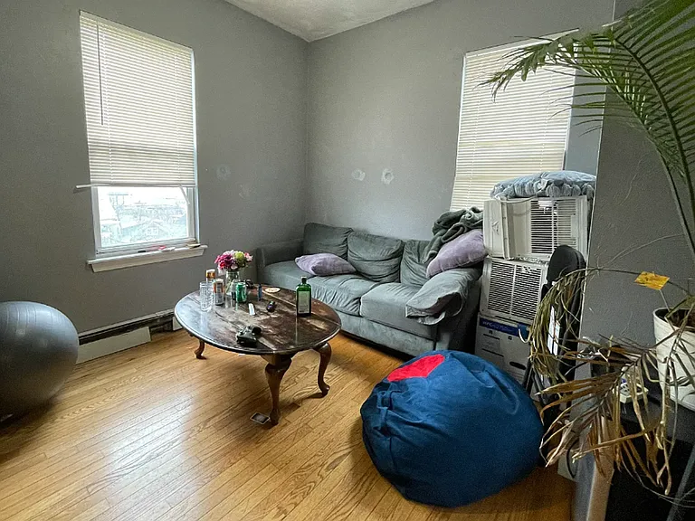 8 Eldora St #2 — Photo 3