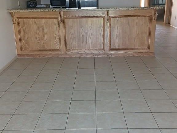 5th image of 4313 Santee Dr #A