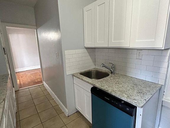 2nd image of 2684 Kennedy Blvd APT 8