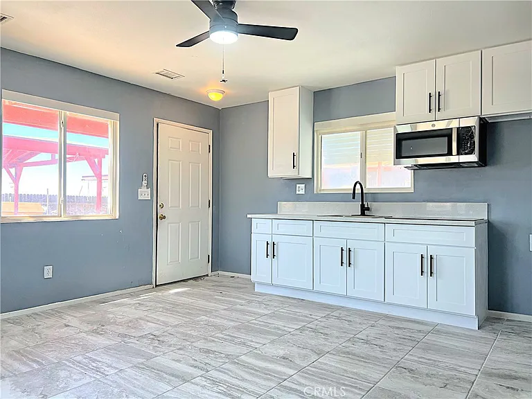 17601 Sycamore Ln — Photo 33