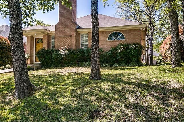 1st image of 502 E Ash Ln