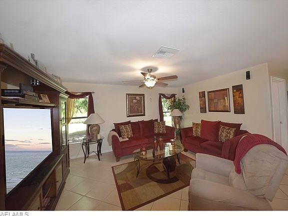 4th image of 6725 Yarberry Ln