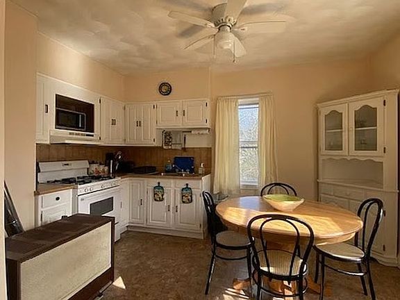 3rd image of 95 Mill Rd #2