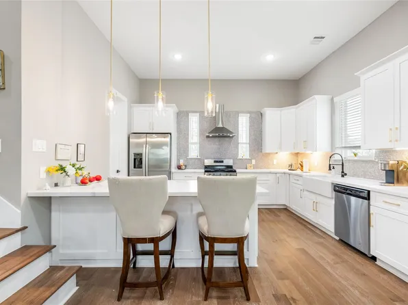 1407 W 23rd St, Houston, TX 77008