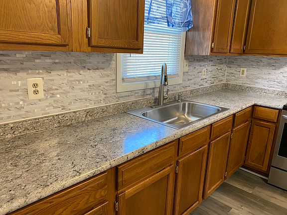 new countertops & backsplash