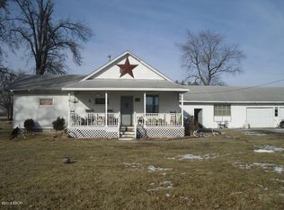 2250 Mills Cart Rd, Salem, IL 62881