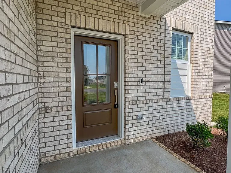 1173 Ross Farms Blvd — Photo 3