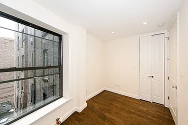 Rented by Ariel Real Estate Inc