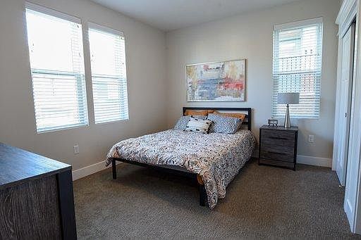 3rd image of 10433 S 132nd St #102