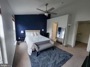 12755 Fair Crest Ct APT 303, Fairfax, VA 22033