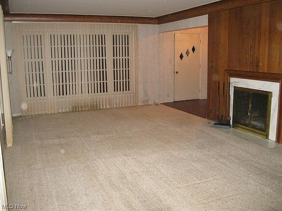 4th image of 2112 Campus Dr