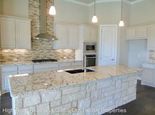 412 Flintlock Dr, Leander, TX 78641