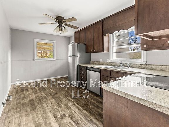 4th image of 5514 Rosemont Dr