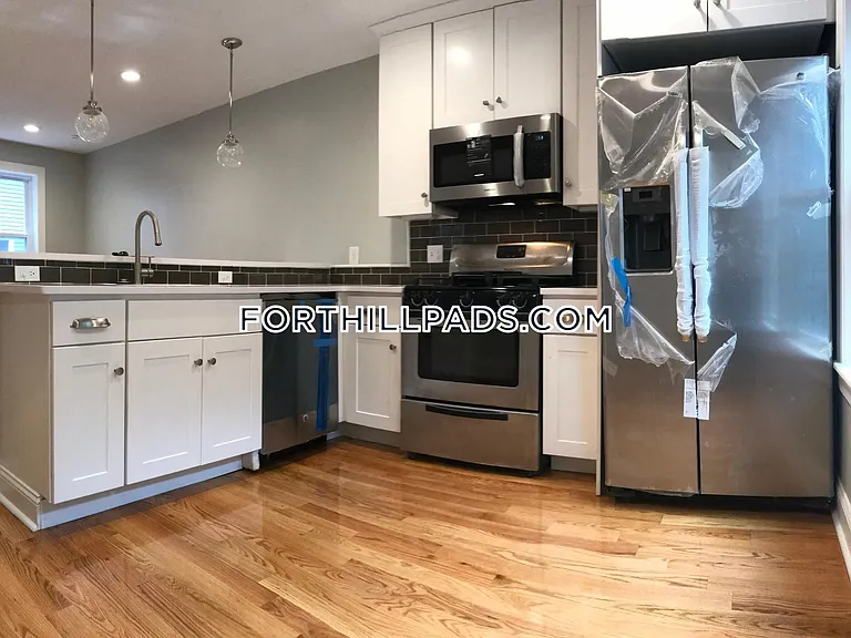 6 Saint James Pl — Photo 17