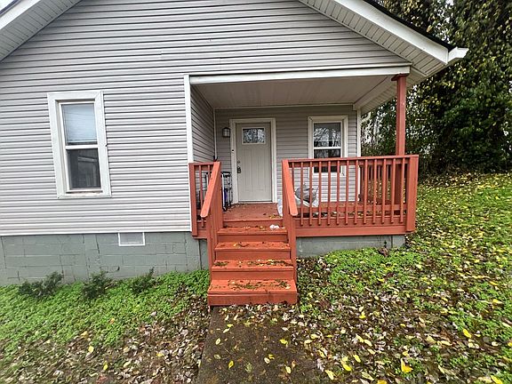 2nd image of 1206 Dodd St