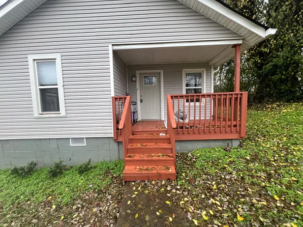1206 Dodd St, Clarksville, TN 37040