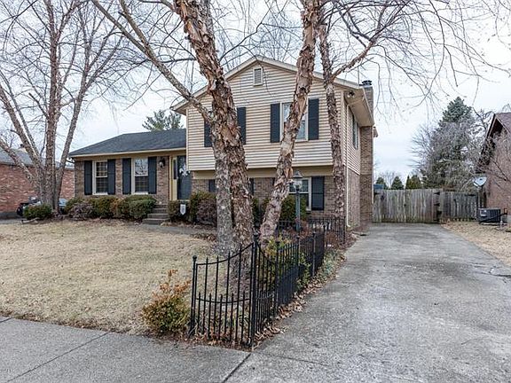 2nd image of 7423 Crawfordshire Ln