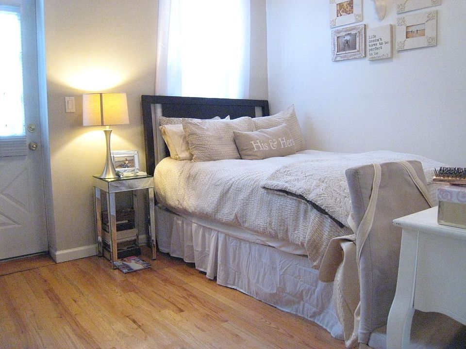 1st image of 408 W 48th St APT 1RE