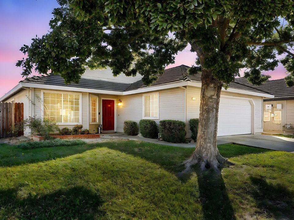 1st image of 250 Arlington Cir