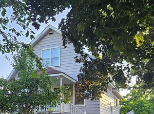 1427 Evans St, Oshkosh, WI 54901