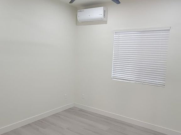 3rd image of 5609 Lancewood Ct Unit 3
