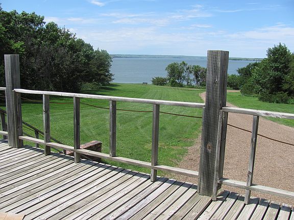Pic from front deck to river