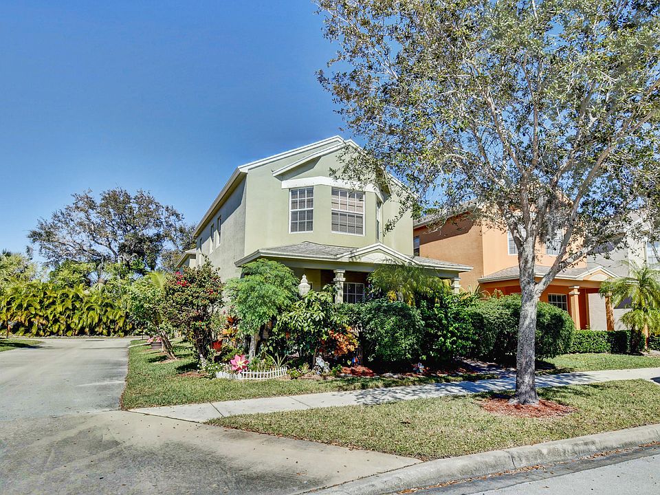 1st image of 1951 SE Oldsmar Dr