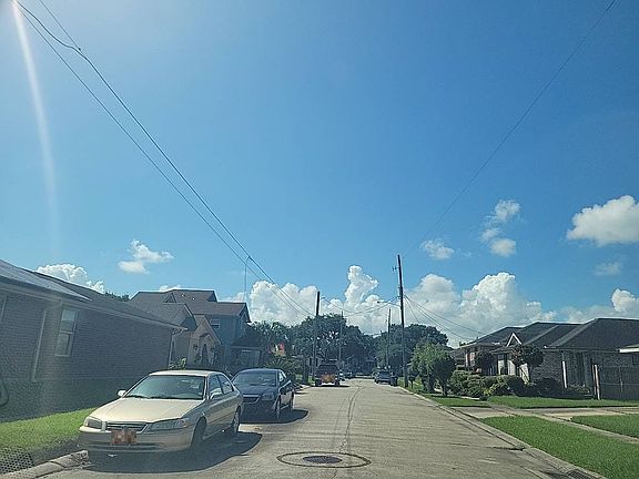 5th image of 4709 Marjorie Ln