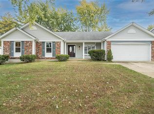 120 Montana Dr, Saint Charles, MO