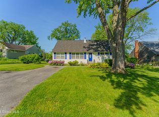 2275 Nelson Dr, Niskayuna, NY 12309