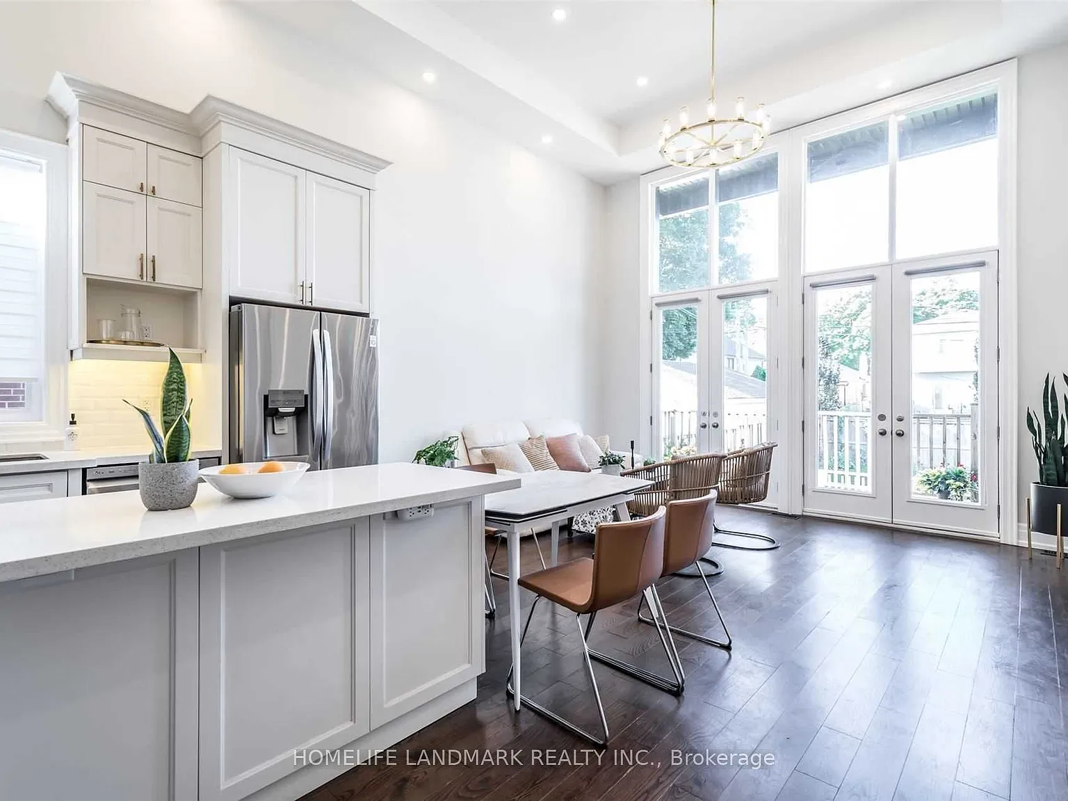 5 bed, $5,488 — Photo 2