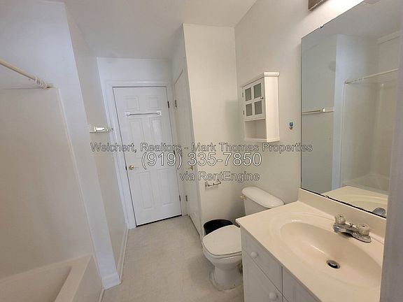 3rd image of 929 Morreene Rd APT C25