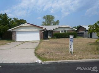 2618 NE Lake Ave, Lawton, OK 73507