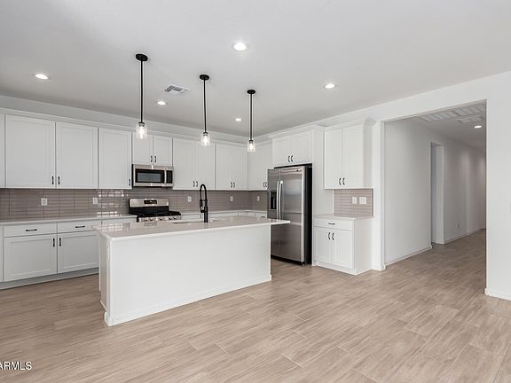 3rd image of 5323 W MANZANITA Drive