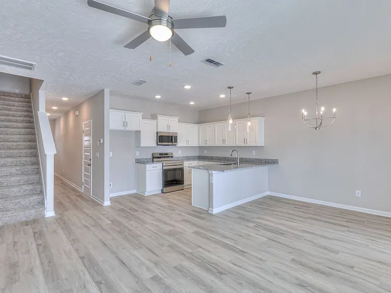 24 Hardwood Rd — Photo 8