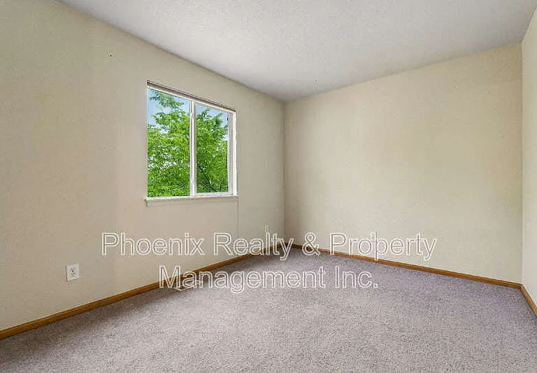 678 Mathews Cir — Photo 9