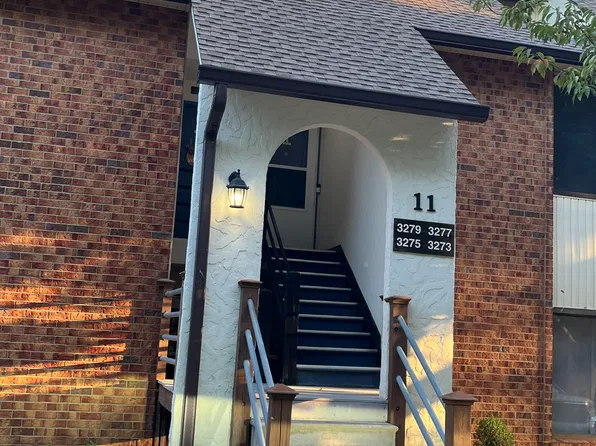 3277 Forest Ridge Rd, Roanoke, VA 24018